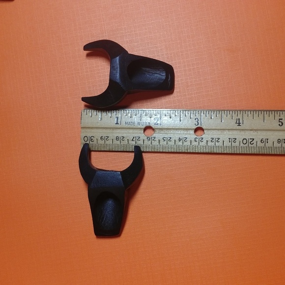 Bull bison buffalo carved wood napkin rings - Picture 5 of 7